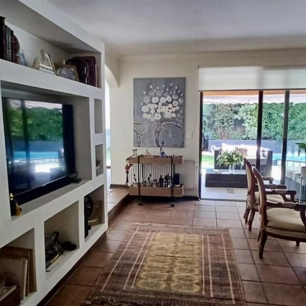 c0e43585-365f-4e7a-bb79-775469244042